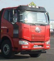 26吨解放J6前四后六油罐车