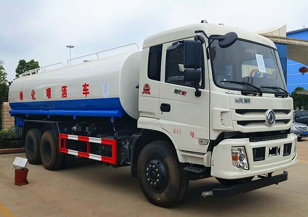 东风御龙后双桥20吨洒水车