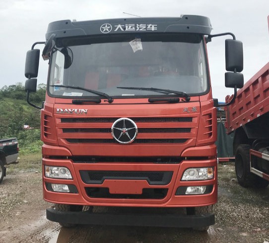 大运风景自卸车