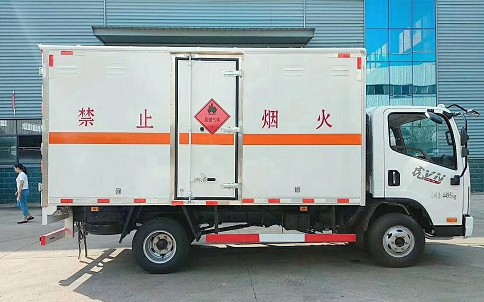 蓝牌解放虎VN易燃气体厢式运输车图片