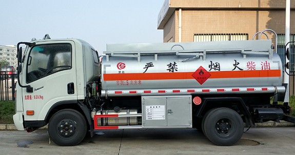 大运小型加油车