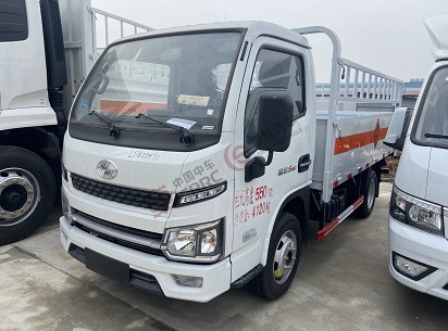 国六跃进蓝牌柴油版3.36米气瓶运输车