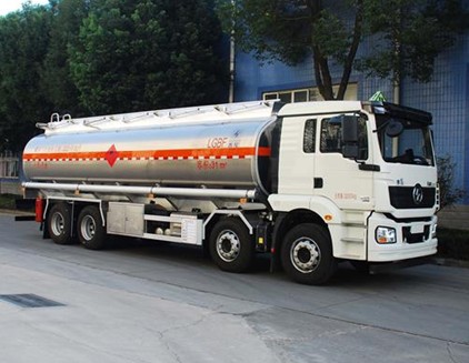 国六陕汽德龙31方铝合金运油车