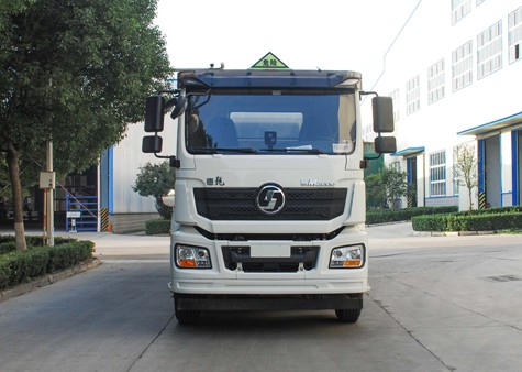 国六陕汽德龙31方铝合金运油车