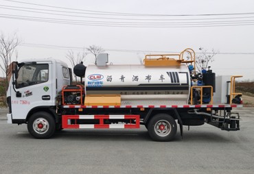 4.2立方标准型沥青洒布车 4.2立方标准型沥青洒布车