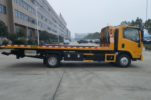 国六庆铃五十铃KV100黄牌清障车
