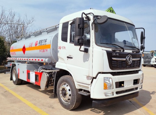 国六东风天锦12.65方油罐车_CSC5180GJYD6A型加油车