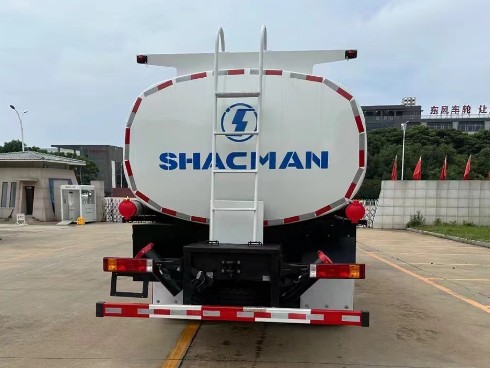 陕汽德龙30方油罐车