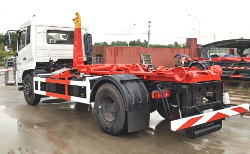 东风天锦勾臂垃圾车4700轴距_HDW5182ZXXD6型车厢可卸式垃圾车 东风天锦勾臂垃圾车4700轴距_HDW5182ZXXD6型车厢可卸式垃圾车