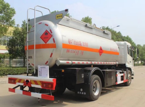 东风天锦单桥13.2方易燃液体罐式运输车_润知星牌SCS5181GRYDFH6型易燃液体罐式运输车 东风天锦单桥13.2方易燃液体罐式运输车_润知星牌SCS5181GRYDFH6型易燃液体罐式运输车