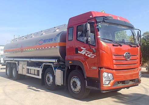 解放JK6前四后八铝合金油罐车_程力牌CL5320GYYLBWN型铝合金运油车