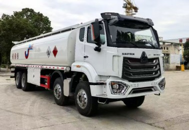 ��������������ǰ�ĺ���͹޳�_��������������35���͹޳�