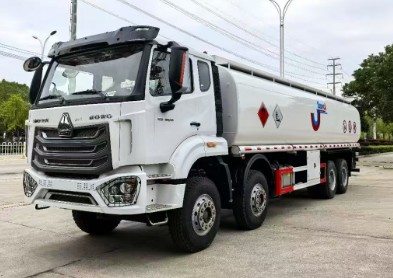 ��������������ǰ�ĺ���͹޳�_��������������35���͹޳�